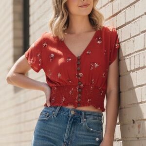 Abercrombie Fitch Red Cropped Cap Flutter Sleeve Crinkle Top S